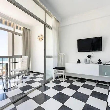 Miramar Pacos شقة *